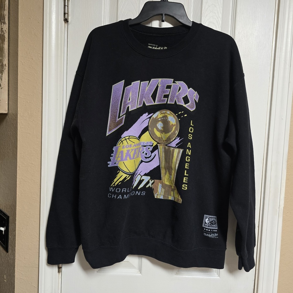 Mitchell & Ness Lakers 17x World Champions Sweatshirt Mens M Hardwood Classics